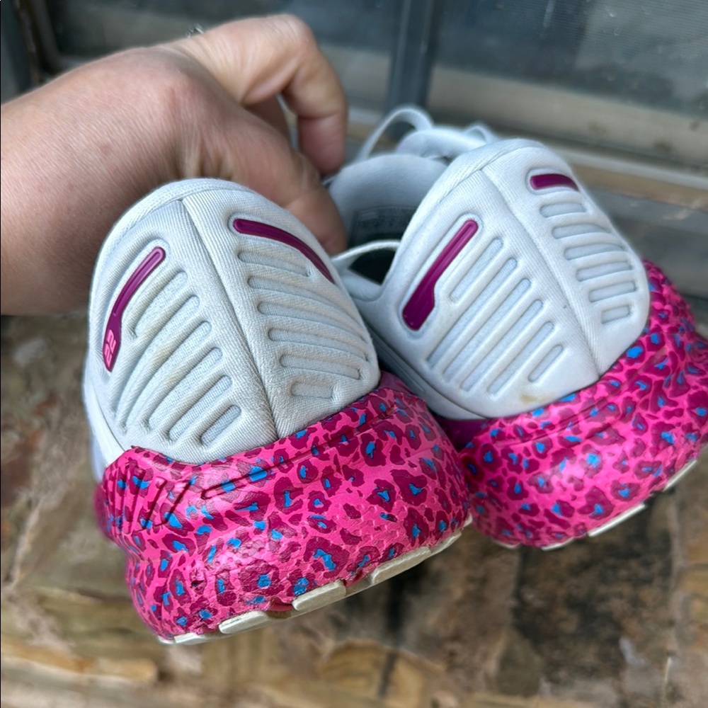 Brooks Women's Running Shoes - White, Blue, Pink - Picture 7 of 16